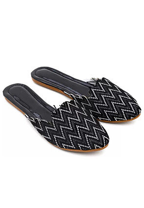 Printed Canvas Women Jutti in Black