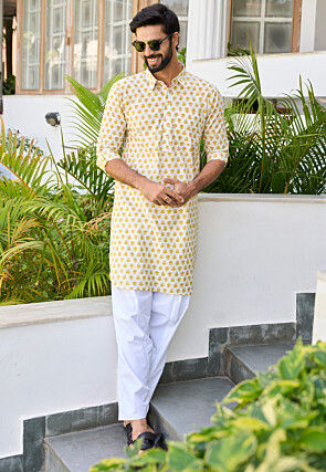 Optimisme Inspektion tildeling Kurta Pyjama - Floral Print - Indian Wear for Men - Buy Latest Designer Men  wear Clothing Online - Utsav Fashion