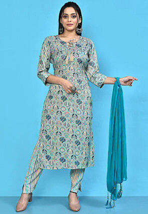 Printed Cotton Muslin Pakistani Suit in Multicolor