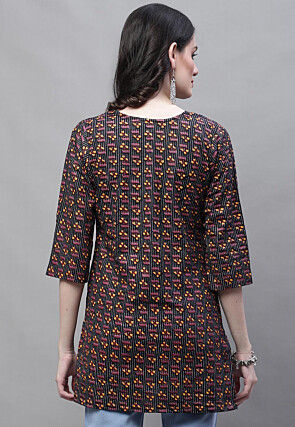Printed Cotton Straight Kurti in Black