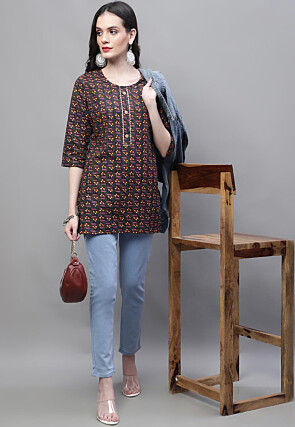 Printed Cotton Straight Kurti in Black