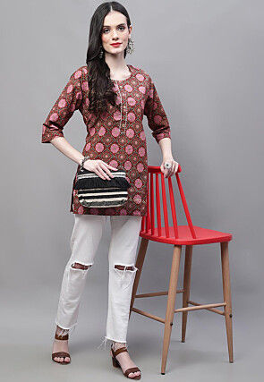 Printed Cotton Straight Kurti in Maroon