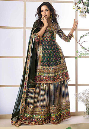 Printed Crepe Pakistani Suit in Multicolor