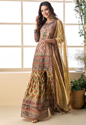 Printed Crepe Pakistani Suit in Multicolor