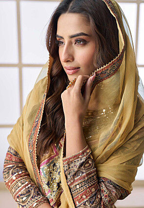 Printed Crepe Pakistani Suit in Multicolor