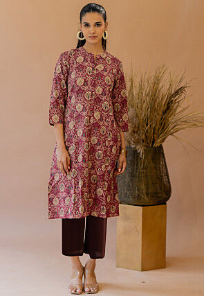 Printed Pure Cotton Lurex Straight Kurta in Fuchsia