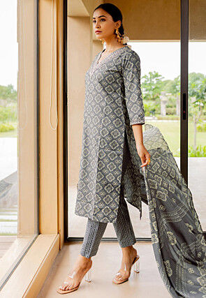 Printed Pure Cotton Pakistani Suit in Grey