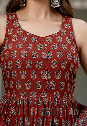 Printed Pure Cotton Pakistani Suit in Maroon