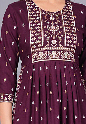 Printed Viscose Rayon Straight Kurta in Violet