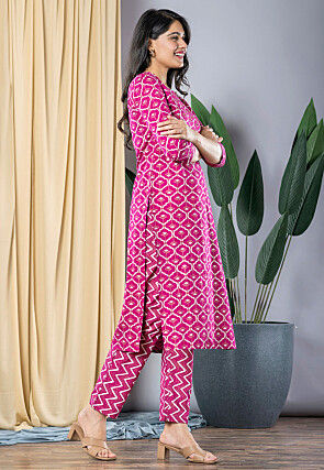Printed Viscose Rayon Straight Kurta Set in Fuchsia