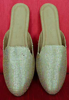 Sequinned Georgette Women Jutti in Green