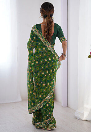 Shibhori Printed Georgette Scalloped Saree in Green