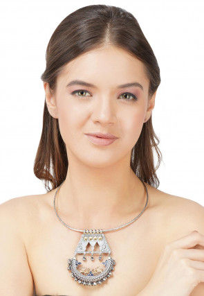 Silver Look Alike Stone Studded Hasli Necklace