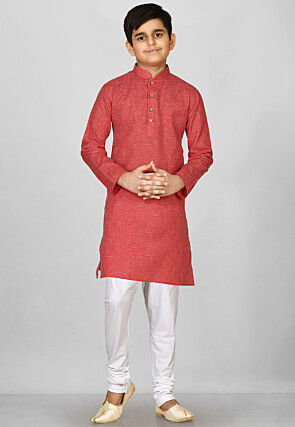 Solid Color Cotton Kurta in Red