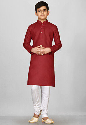 Solid Color Cotton Kurta in Red