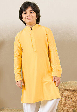 Solid Color Cotton Silk Kurta in Yellow
