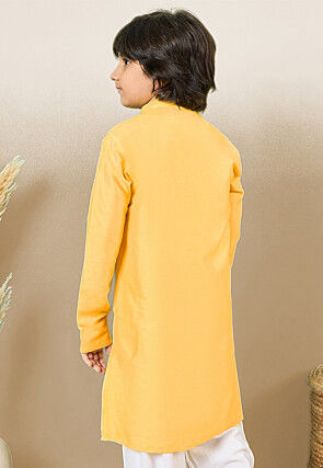 Solid Color Cotton Silk Kurta in Yellow