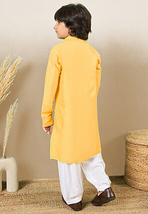 Solid Color Cotton Silk Kurta Set in Yellow