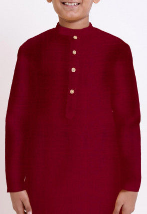 Solid Color Cotton Slub Kurta in Maroon