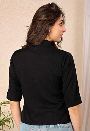 Solid Color Polyester Crop Top in Black