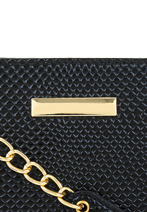 Solid Color PU Hand Bag in Black