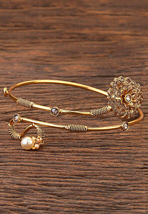 Stone Studded Adjustable Armlet