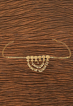 Stone Studded Adjustable Armlet