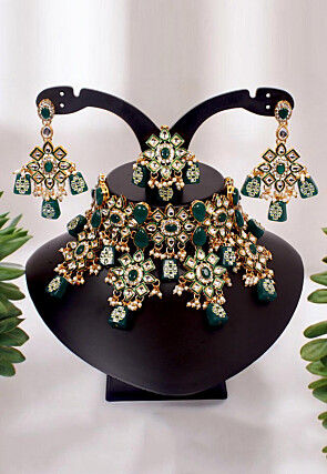 Stone Studded Choker Necklace Set