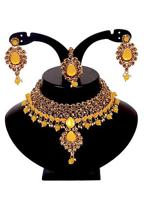 Stone Studded Choker Necklace Set