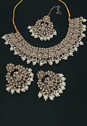 Stone Studded Choker Necklace Set