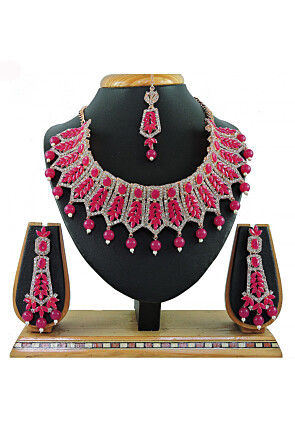Pink necklace set deals