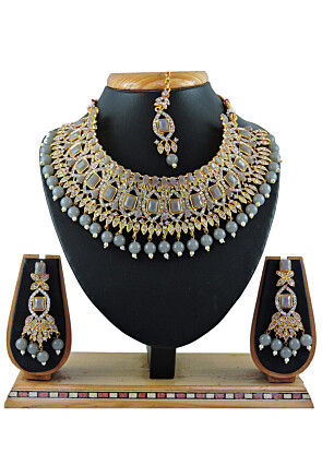 Stone Studded Choker Necklace Set