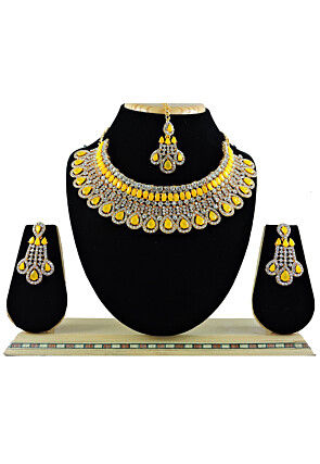 Stone Studded Choker Necklace Set