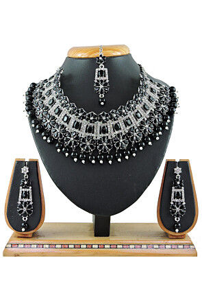 Black Wedding Jewelry Shop For Trendy Designs Online For Women Utsav Fashion