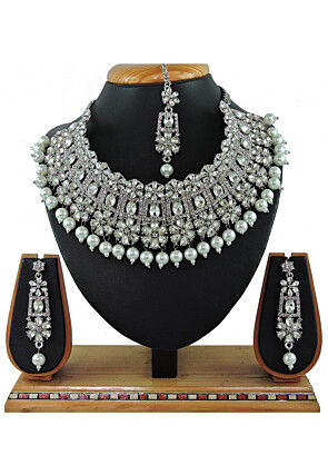Traditional Jewelry and Traditional Indian Jewellery Online Shopping