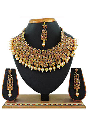 Stone Studded Choker Necklace Set