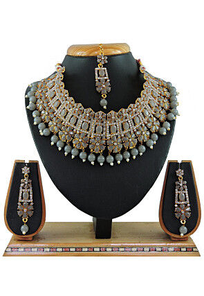 Stone Studded Choker Necklace Set