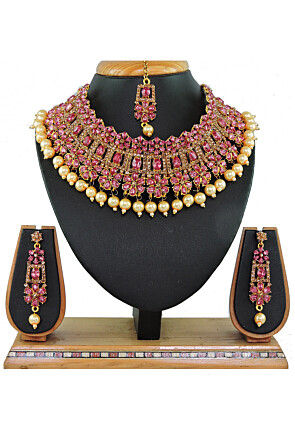 Stone Studded Choker Necklace Set