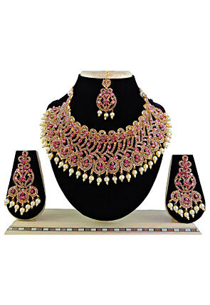 Stone Studded Choker Necklace Set