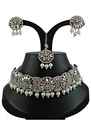 Stone Studded Choker Necklace Set
