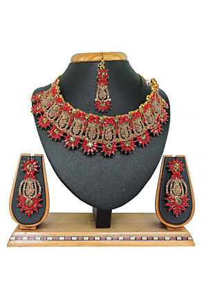 Stone Studded Choker Necklace Set