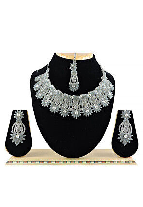 Stone Studded Choker Necklace Set