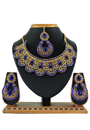 Stone Studded Choker Necklace Set