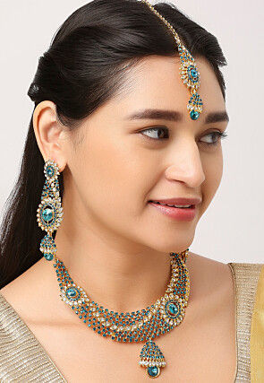 Stone Studded Choker Necklace Set