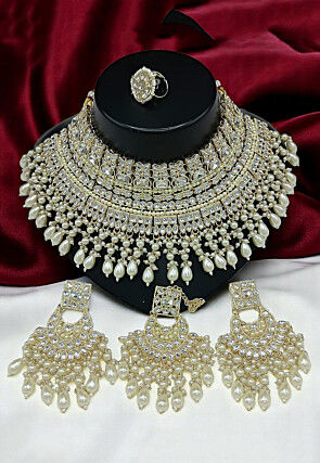 Stone Studded Choker Necklace Set