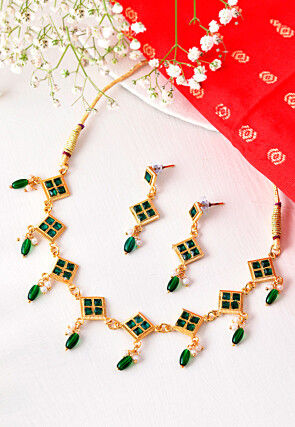 Stone Studded Choker Necklace Set