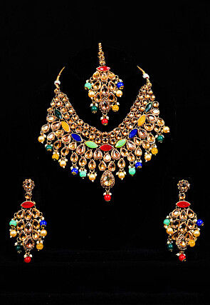 Stone Studded Choker Necklace Set