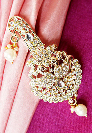 Stone Studded Kilangi