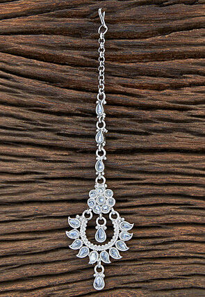 Stone Studded Maang Tikka