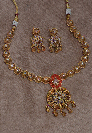 Stone Studded Necklace Set